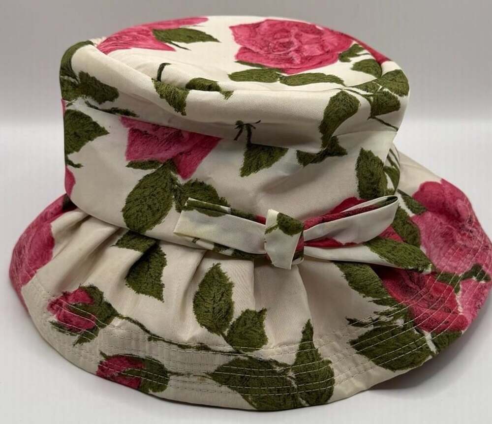 Vintage Floral Print Bucket Hat with Pink Roses and Bow Detail